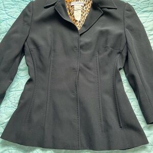 Dolce & Gabbana Vintage Black Women's Blazer. Size 46. 3/4 sleeves.